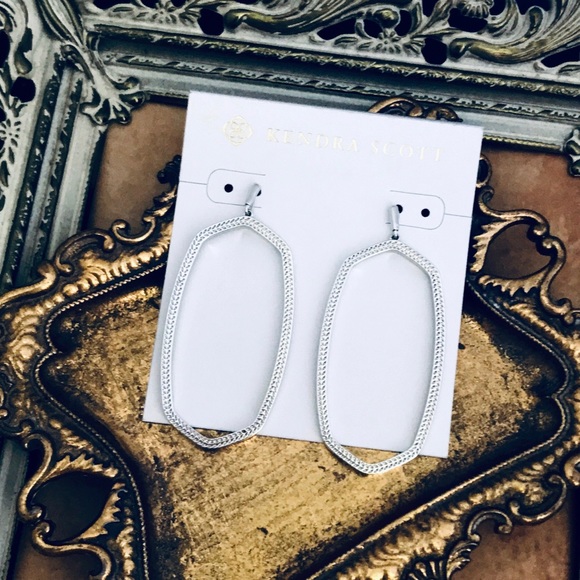 KENDRA SCOTT• Silver Open Frame Danielle Earrings - Picture 3 of 3